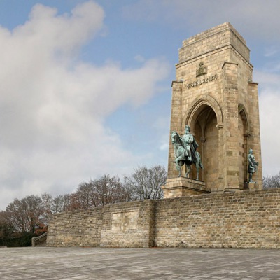 kaiser-wilhelm-denkmall.jpg