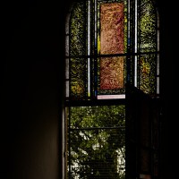 20220827-9A1A9247-ON1-Friedhofskirche-Fenster