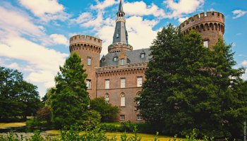 20250821-9A1A4030-Schlos-Moyland 20250821-9A1A4030-Schlos-Moyland