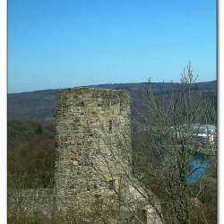 burg-vollmarstein2.jpg