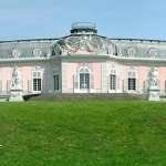 schloss-benrath-in-dusseldorf.jpg