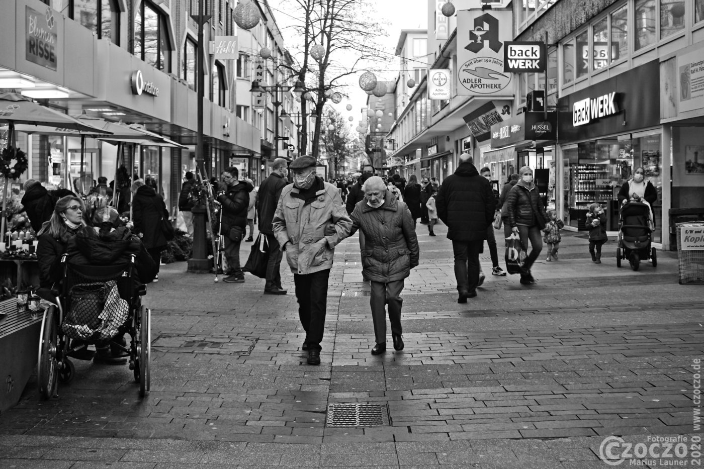 20201127-1Advent-in-BW-9A1A9814