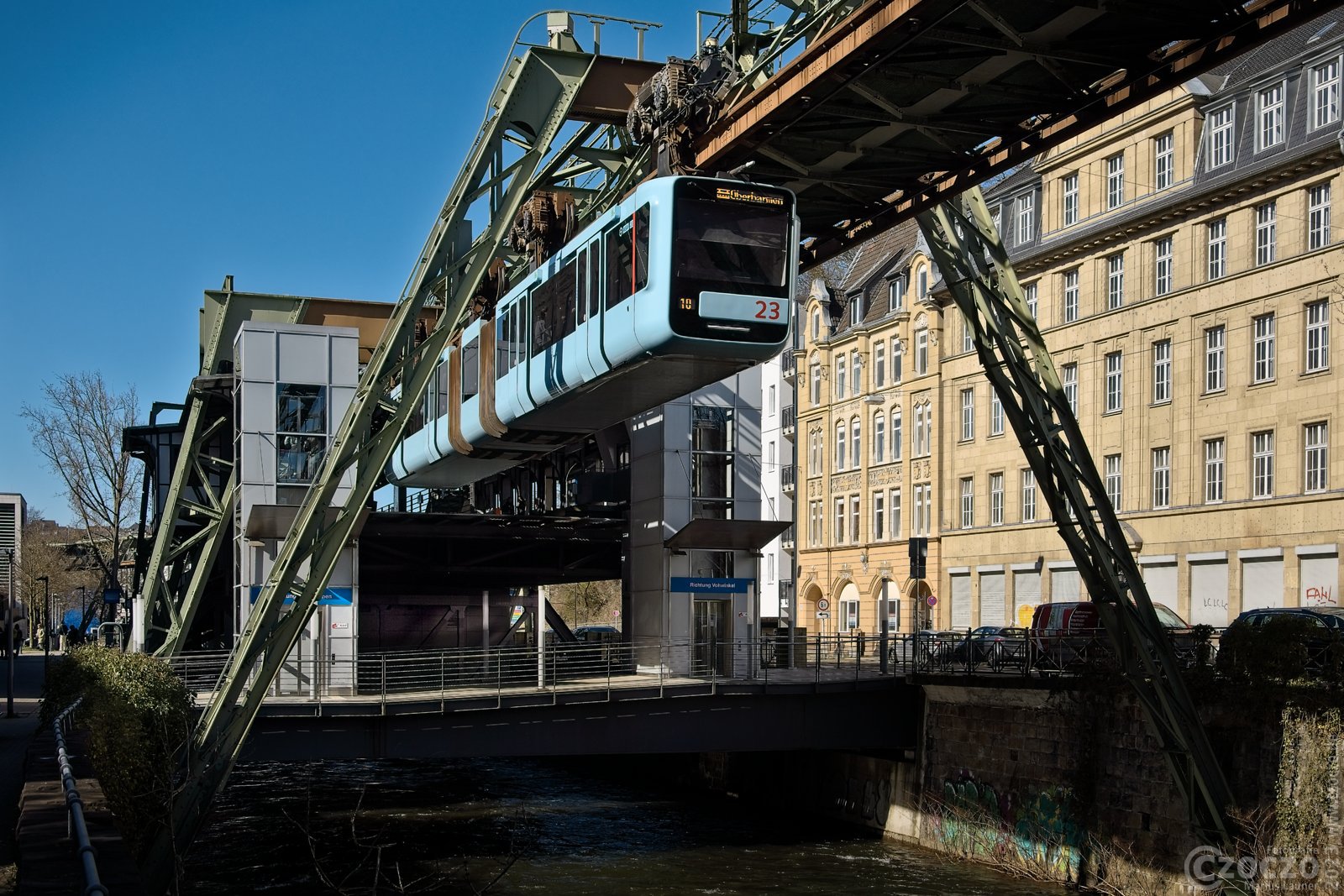 2023-04-03-9A1A6468-Schwebebahn-Landgerischt